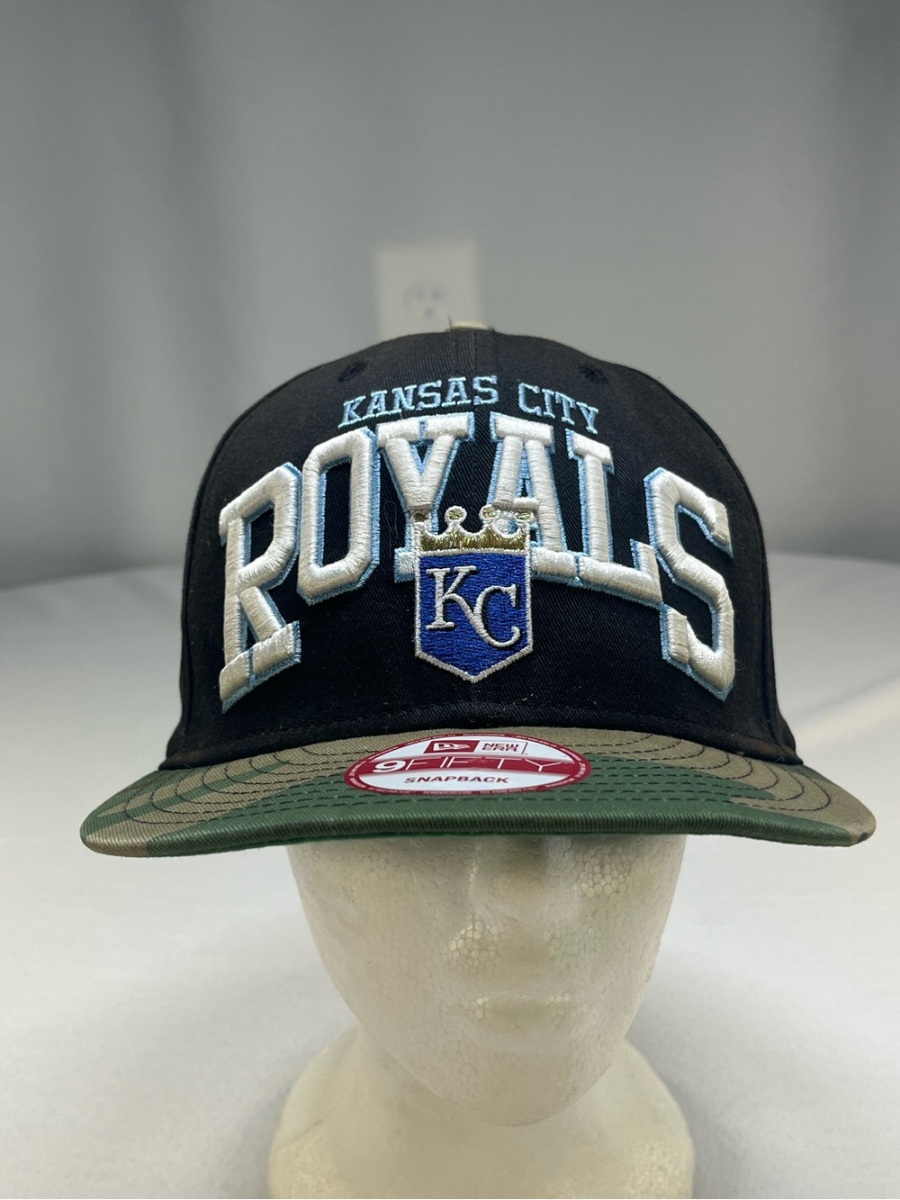 New Era 9fifty Kansas City Royals Black Camo Visor Adjuatavle Baseball Hat